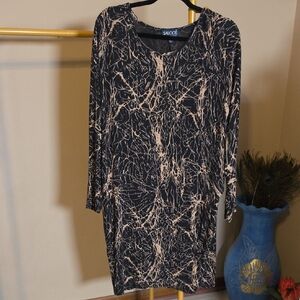 Saloos | Black & Cream Abstract Long Sleeve Dress